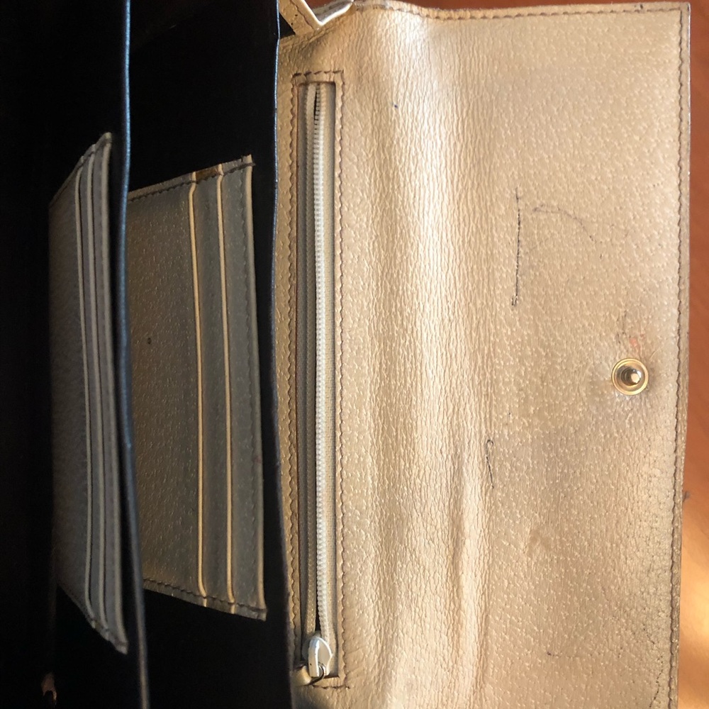 Gucci Wallet - Picture 2 of 7